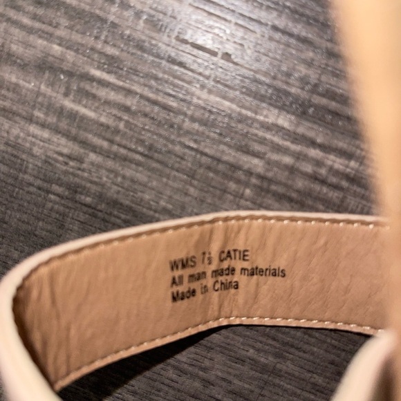 New Directions Catie Sandals Size 7.5 - Picture 3 of 4